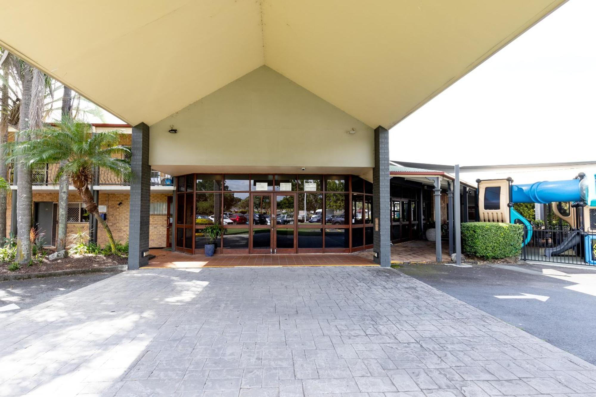 Sundowner Hotel Motel Caboolture Buitenkant foto