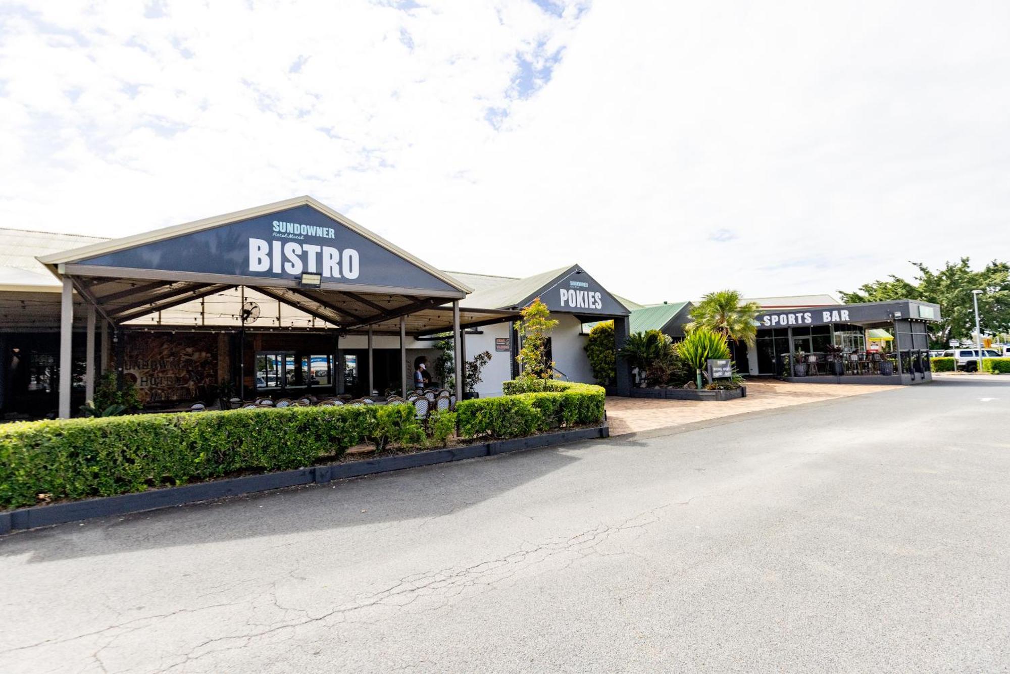 Sundowner Hotel Motel Caboolture Buitenkant foto
