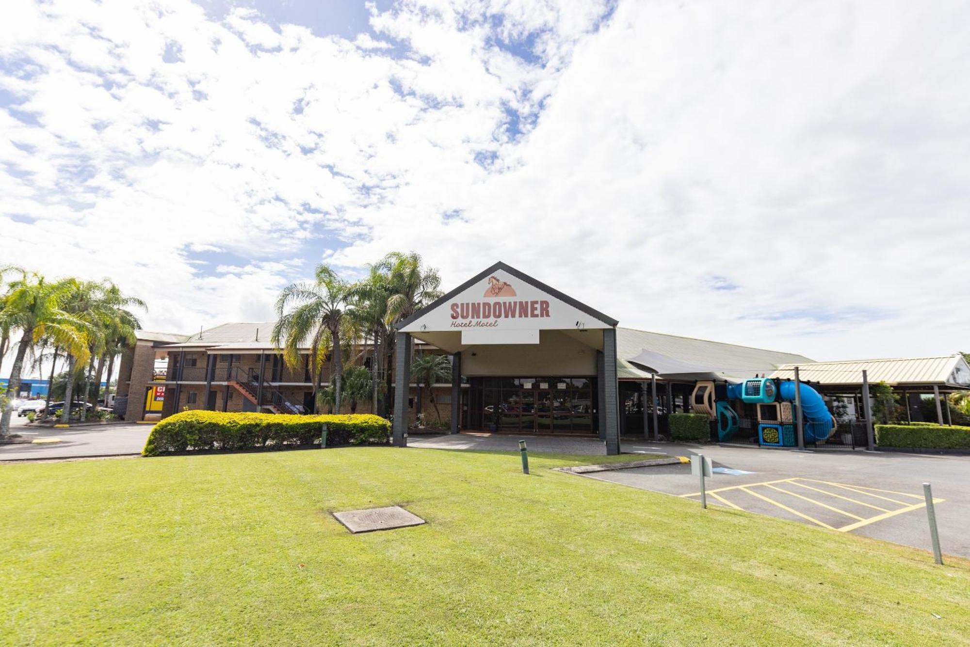 Sundowner Hotel Motel Caboolture Buitenkant foto