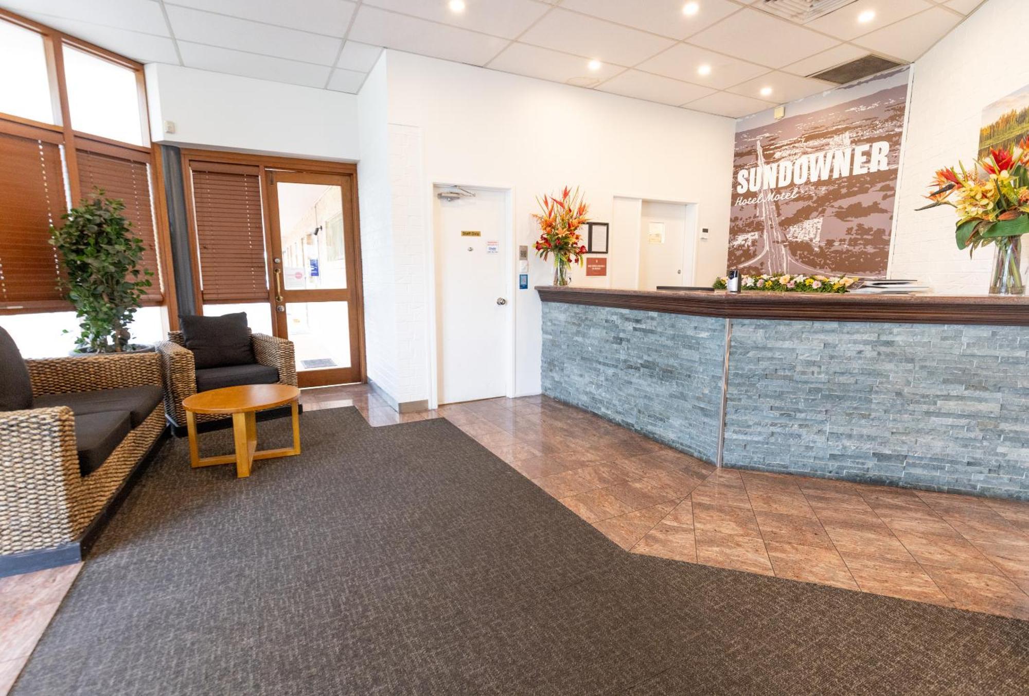 Sundowner Hotel Motel Caboolture Buitenkant foto