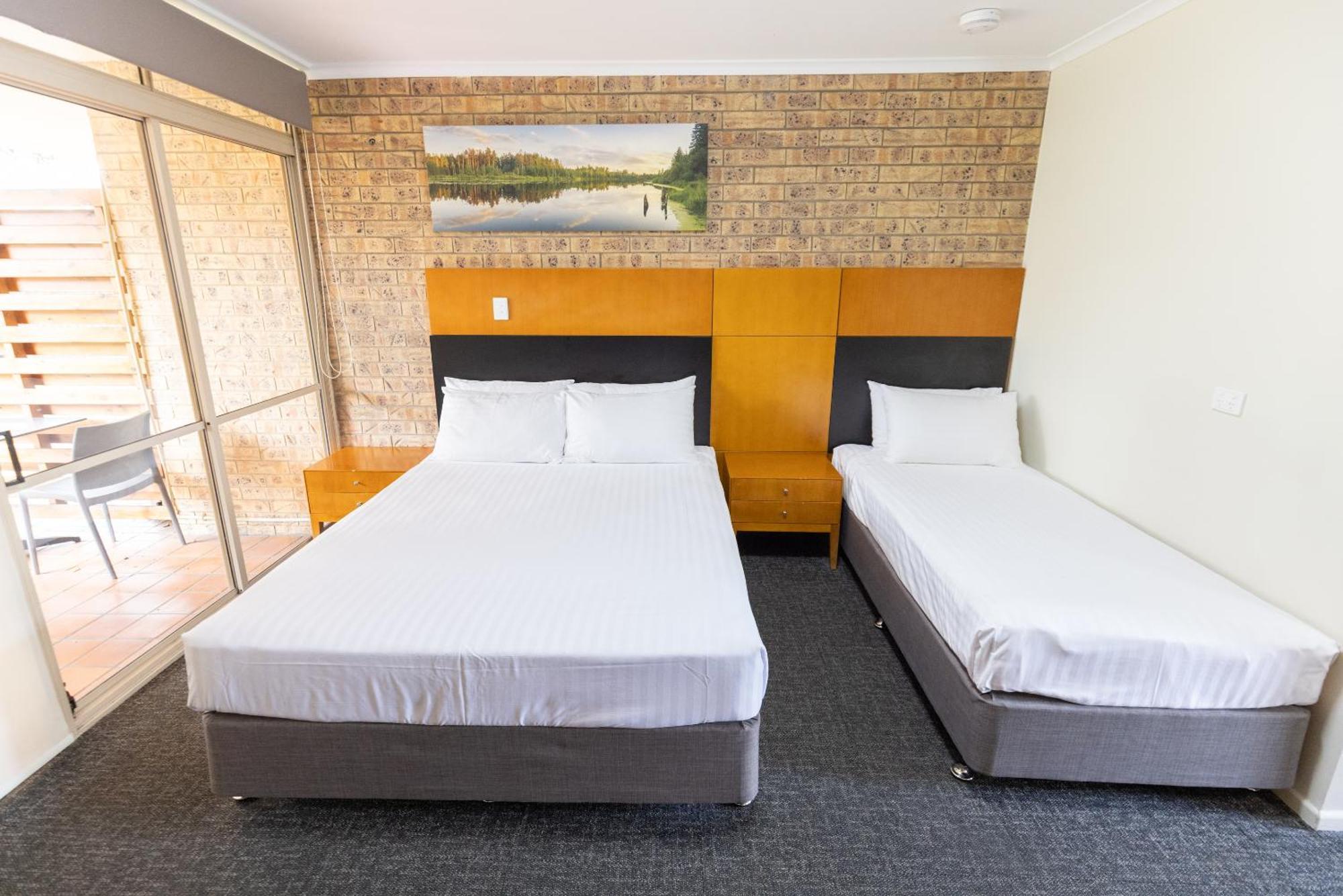 Sundowner Hotel Motel Caboolture Buitenkant foto